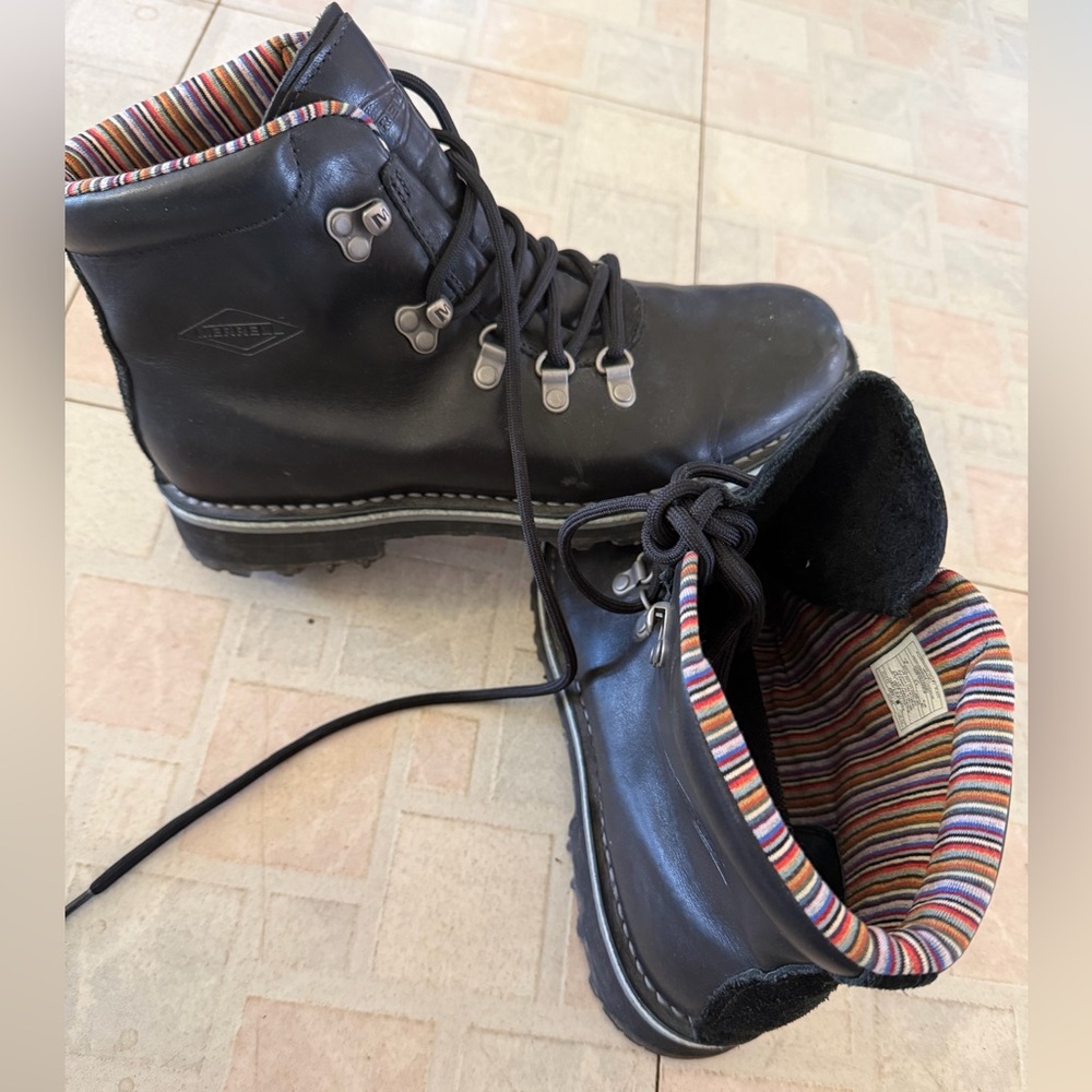Merrell Black Hiking Winter Boots - Womens Size 9 - Wilderness Valley